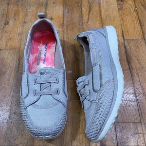 NWOT Skechers Slip On Sneakers Memory Foam Wide Fit Size 8